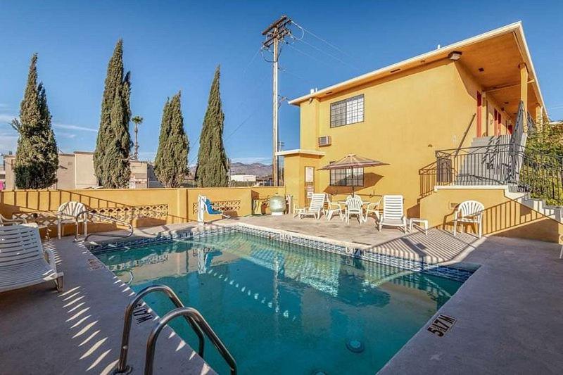Econo Lodge University Tucson Esterno foto